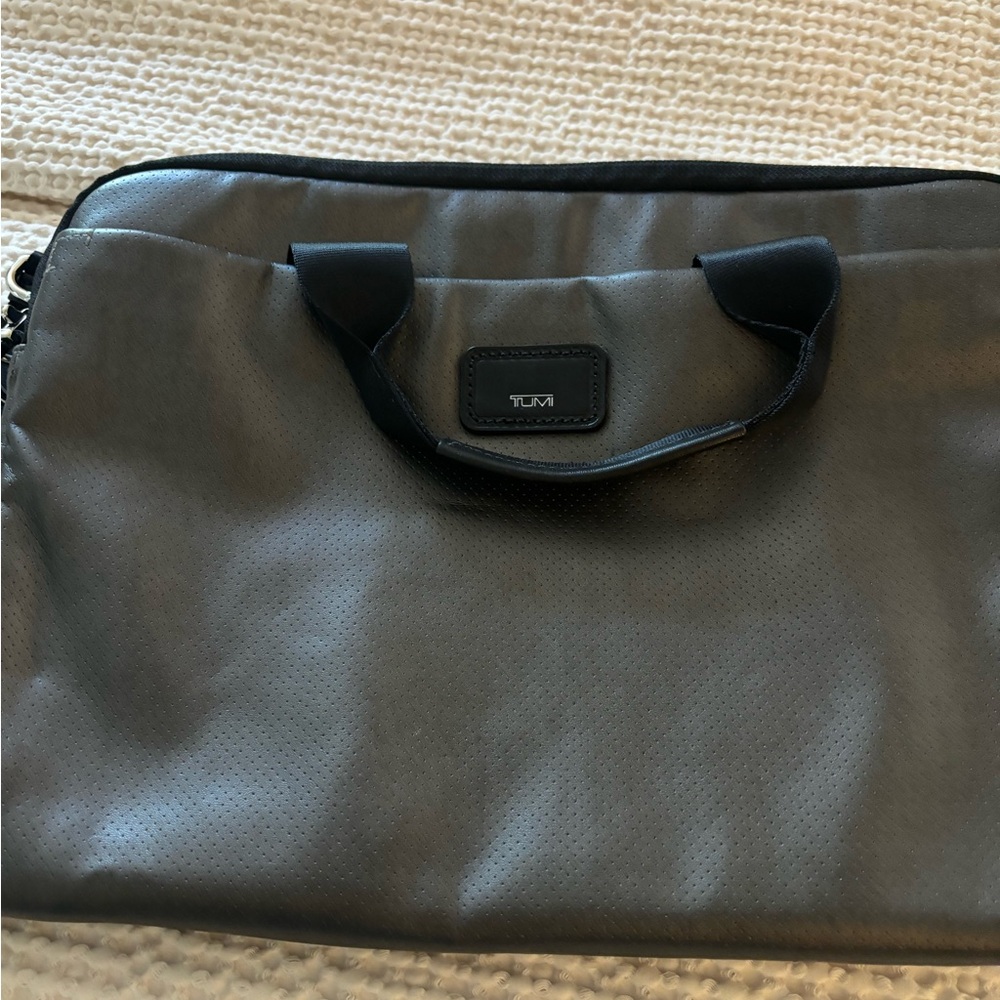 Tumi computer bag 15 inch